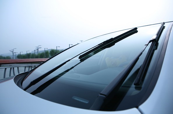 进口润滑油加盟|雨刮出现异响、跳刷是什么问题