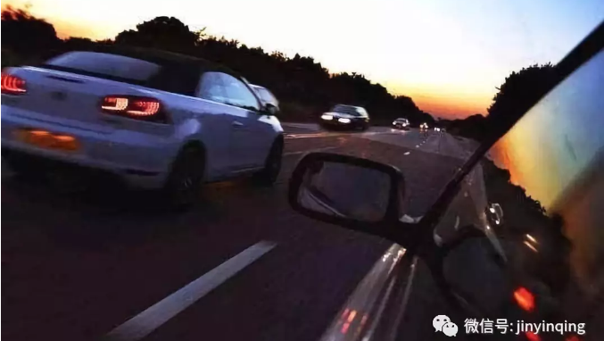 德国机油代理|深踩油门加速伤车吗?