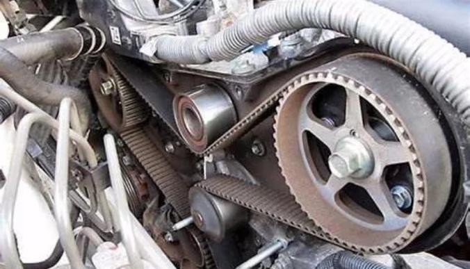 原装进口润滑油批发|发动机正时皮带什么时候更换？