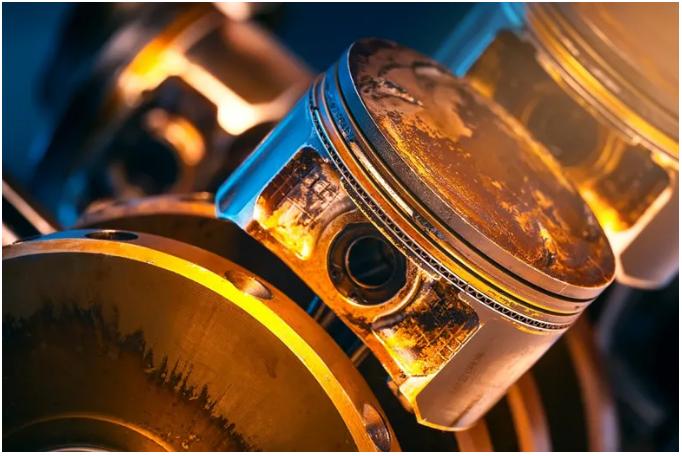 进口品牌润滑油代理|冬季如何正确选择机油防止发动机磨损？