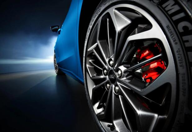 进口润滑油厂家招商|什么是真空轮胎与防爆轮胎？