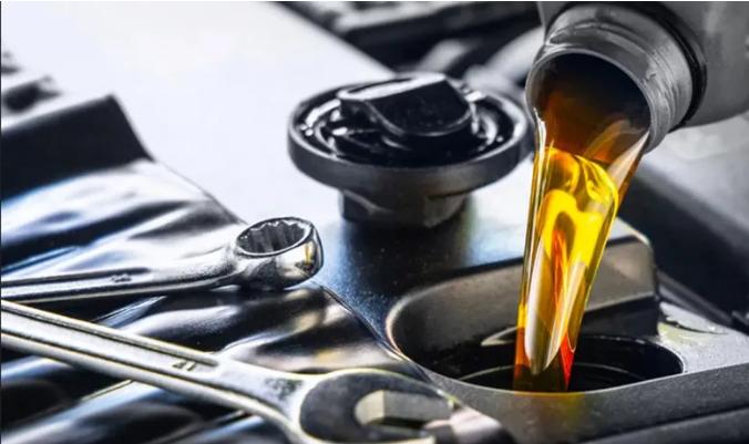 进口润滑油代理加盟|机油一定要5000公里一换吗？